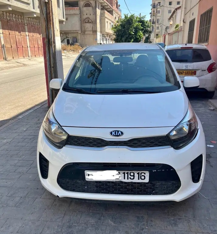 صورة السيارة