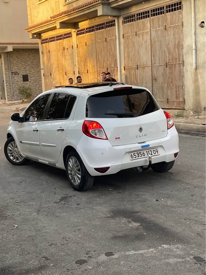 صورة السيارة